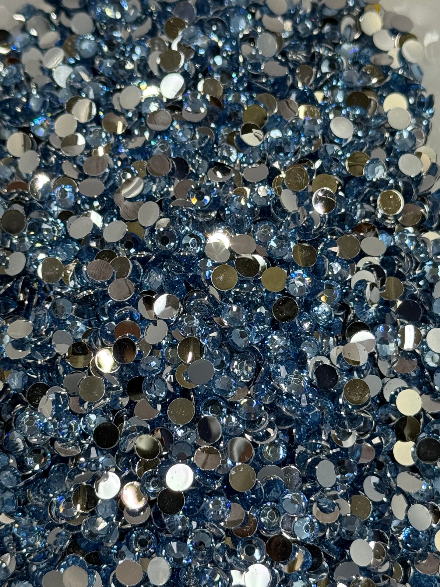 Light Sapphire Resin Silverback