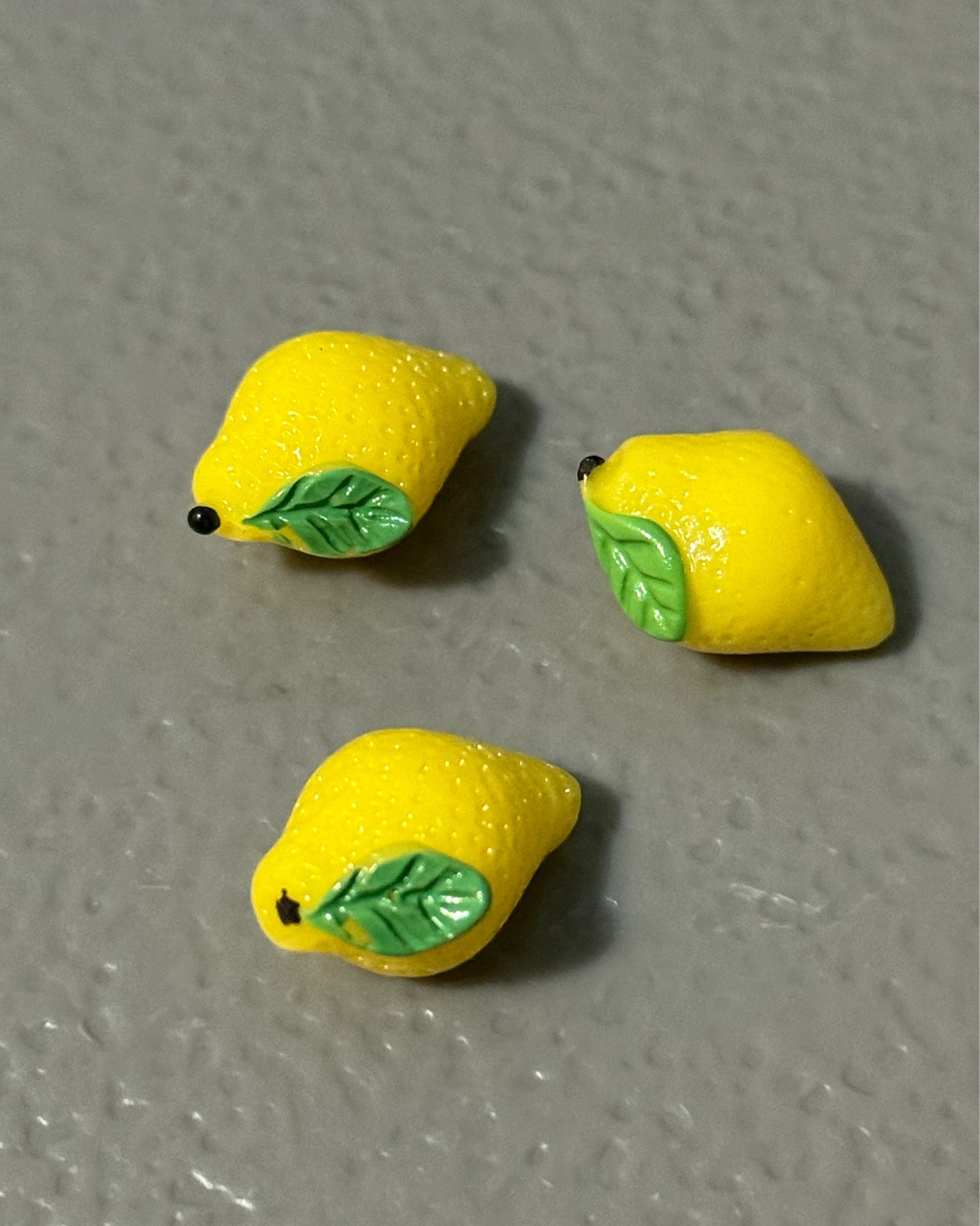 Lemon Charms - 5 Per pack