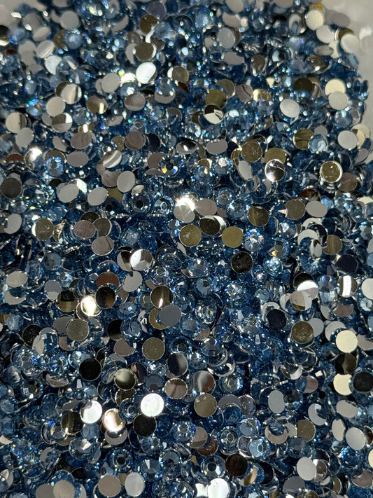 Light Sapphire Resin Silverback